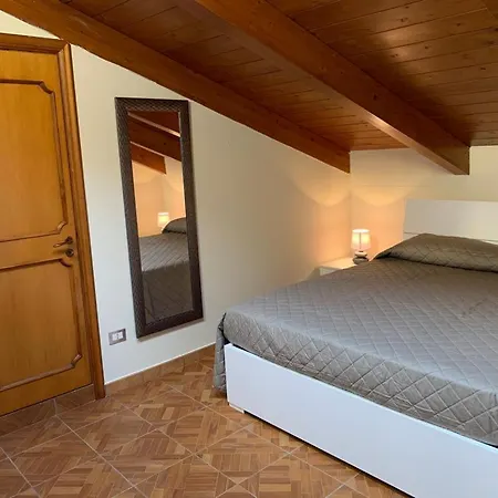 La Mansarda Apartment *